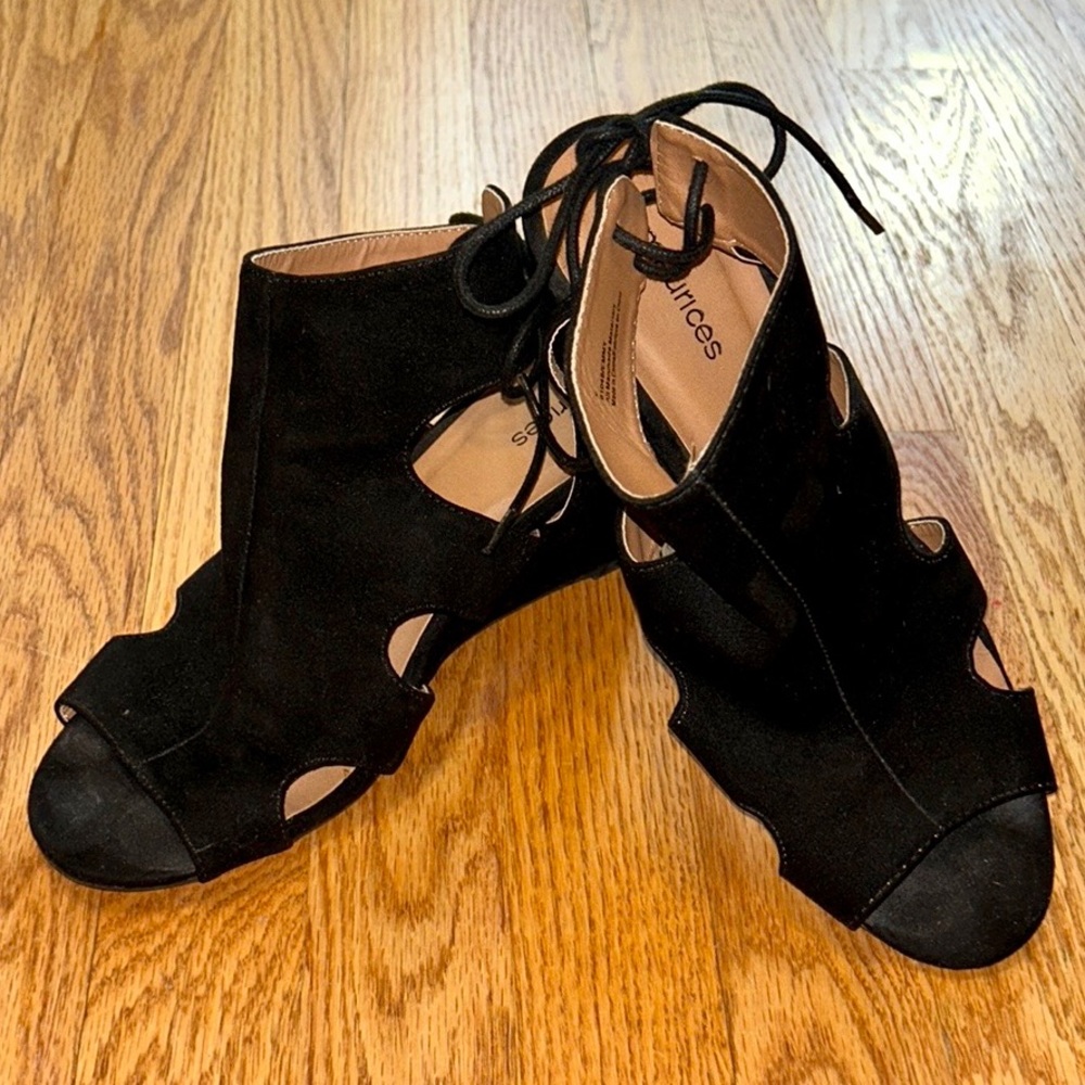 MAURICES Peep Toe Heels